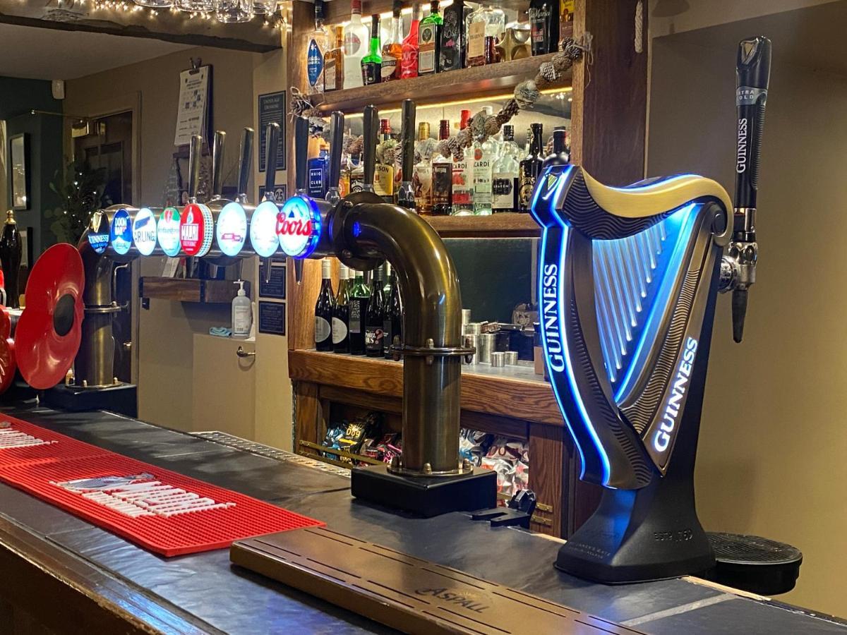 The Butchers Arms - Grill Pub And Accommodation Merthyr Tydfil Buitenkant foto