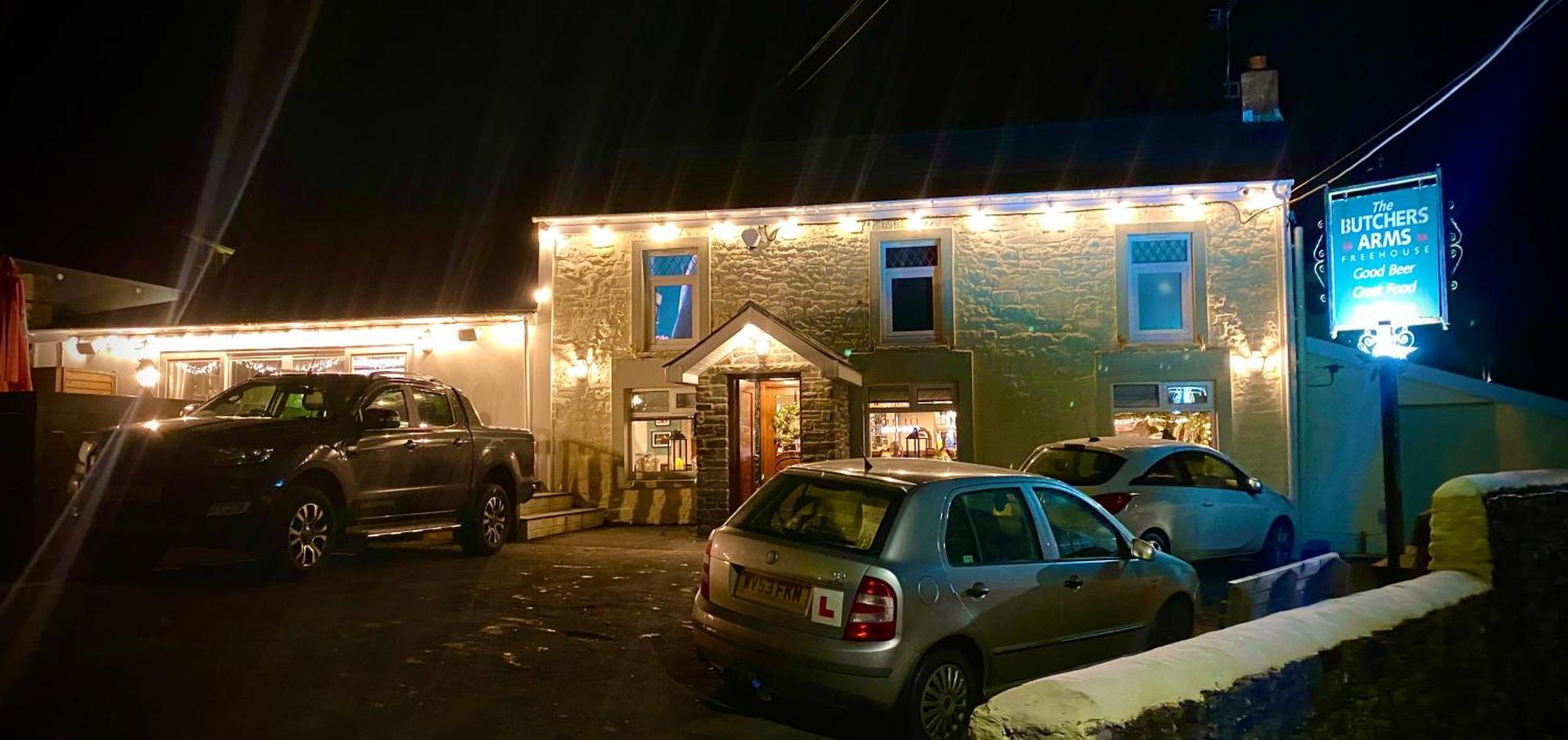 The Butchers Arms - Grill Pub And Accommodation Merthyr Tydfil Buitenkant foto